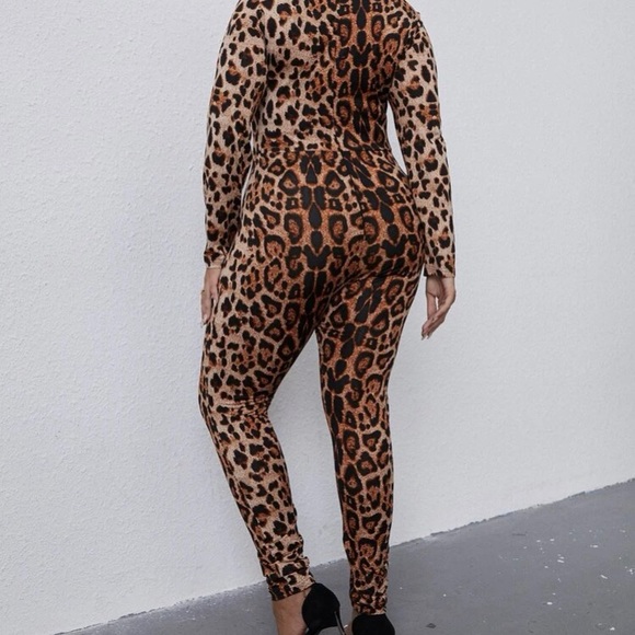 SHEIN plus cheetah print jumpsuit *with out Belt* - Picture 2 of 7